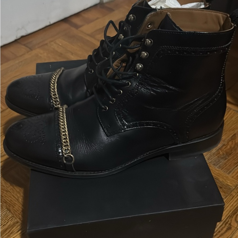 Taft Black Leather Men's Boots with Gold Chain Accent